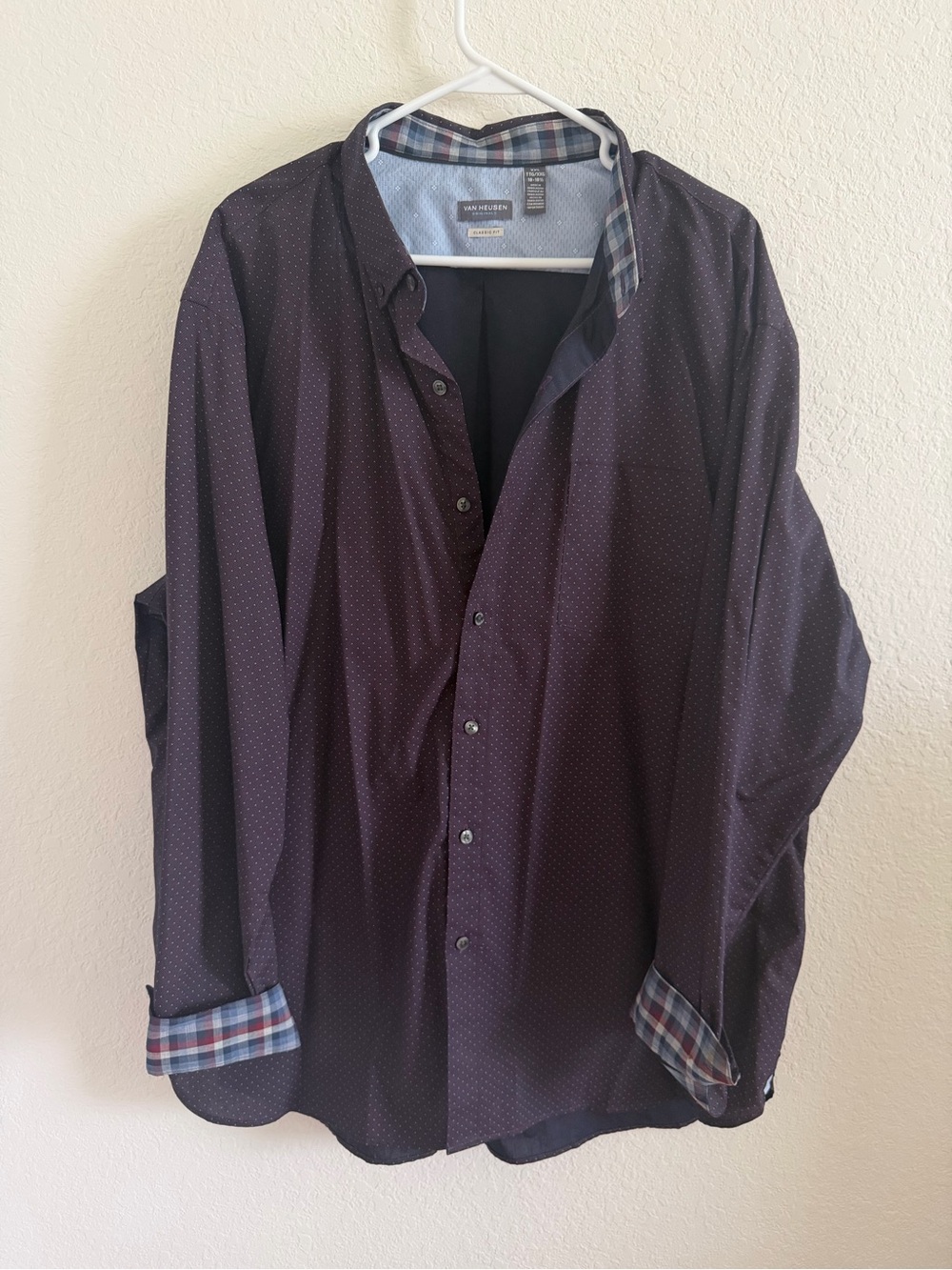 Van Heusen Men's Navy Microdot Button-Down Shirt with Plaid Trim